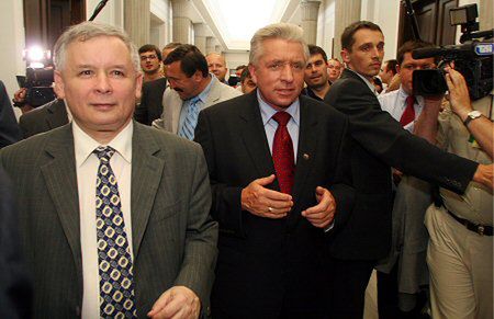 J. Kaczyński: rząd jest, koalicja pozostaje