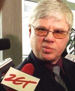 Hausner: Żółta kartka