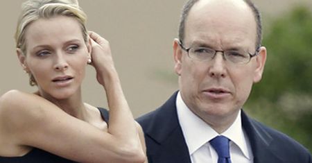 Księżna Charlene wróciła do męża i dzieci. Pierwsze wspólne zdjęcie nie uciszyło plotek o kryzysie. Mówi ono więcej niż tysiąc słów