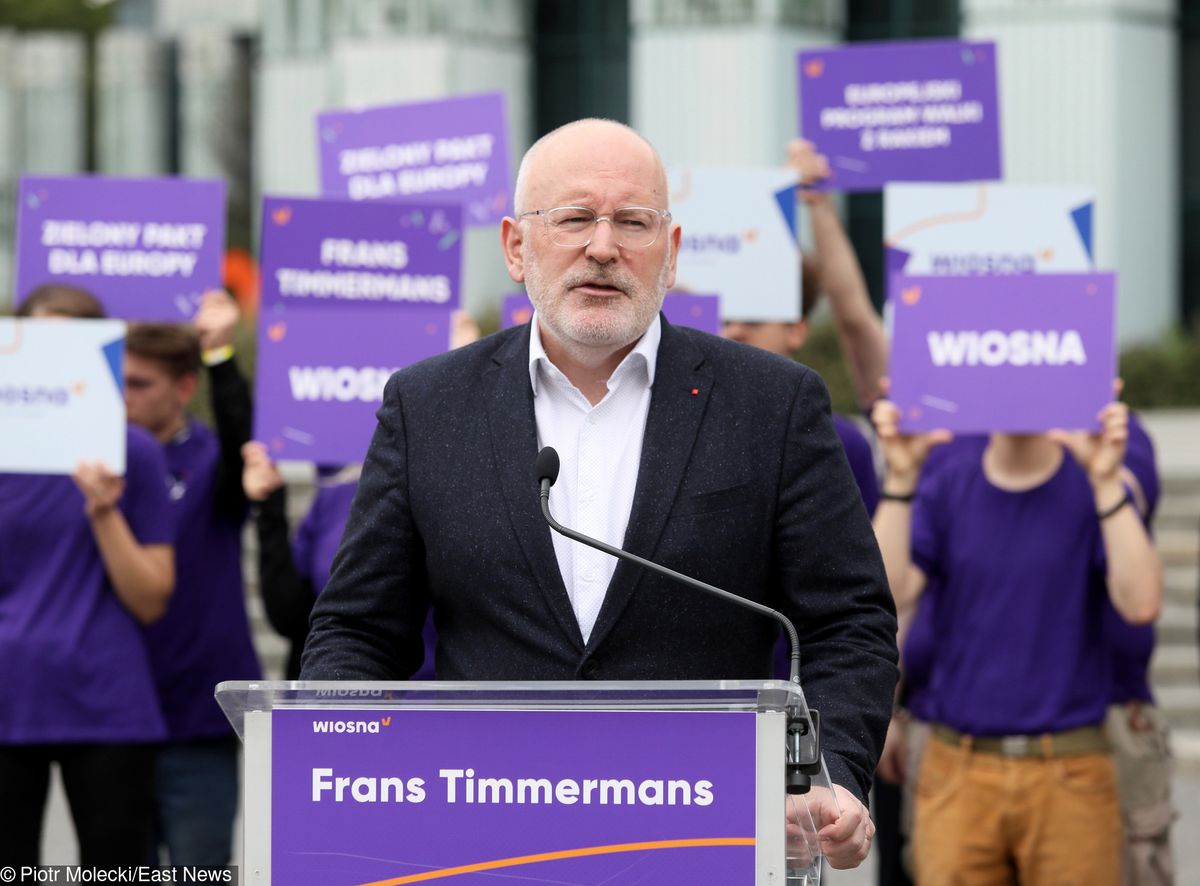 Frans Timmermans: „Ja także byłem ofiarą księdza pedofila”. Wyznanie wiceprzewodniczącego KE na konferencji z Biedroniem
