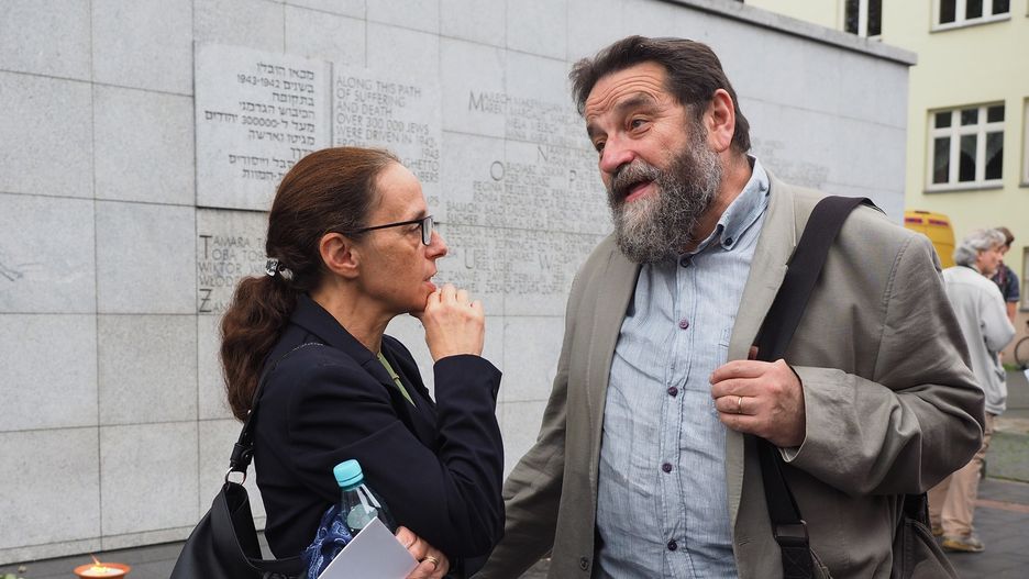 Konstanty Gebert twierdzi, że PiS proponuje "infantylną wizję Polski"