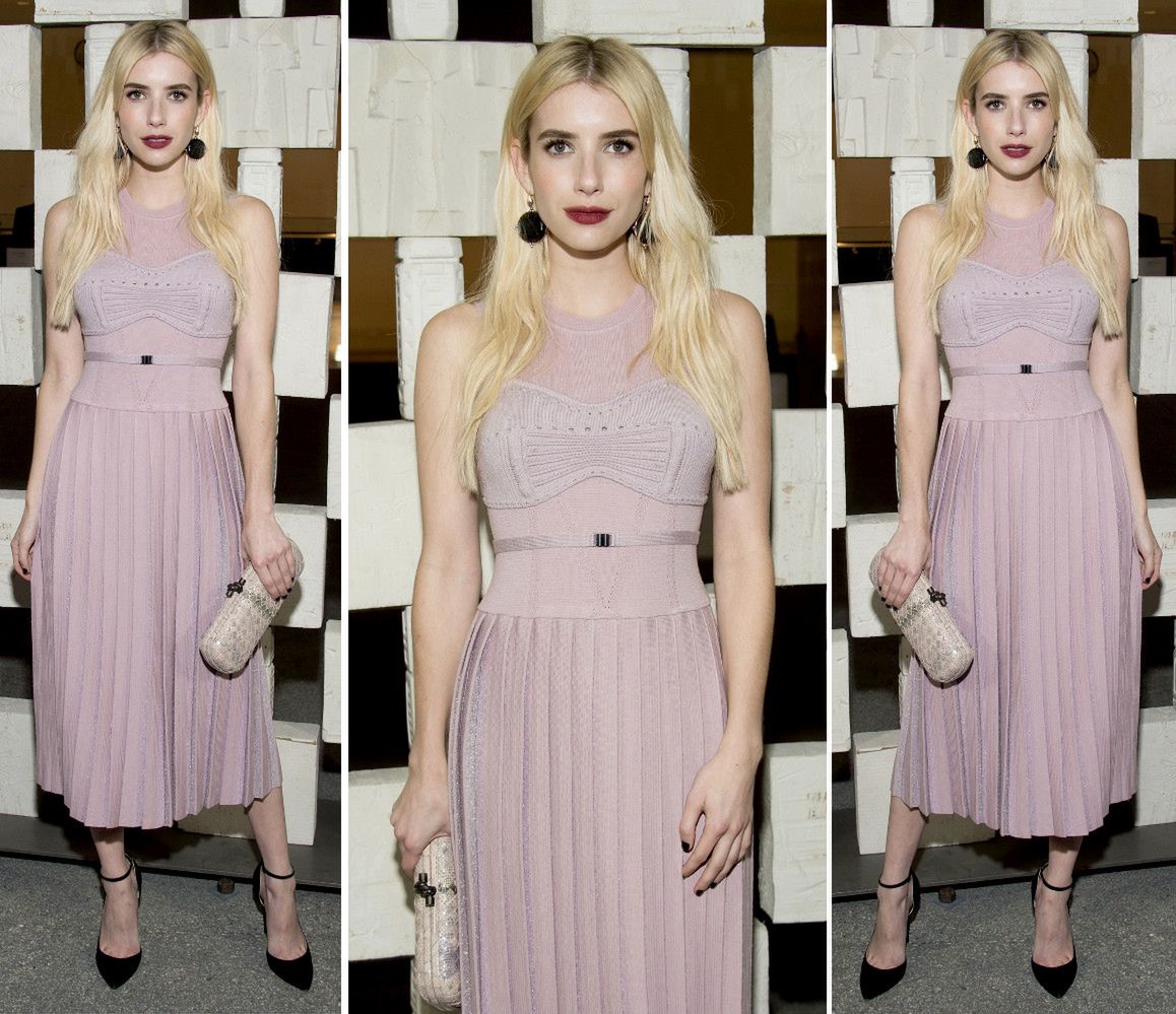 LOOK OF THE DAY: Emma Roberts w plisowanej sukience