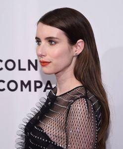 LOOK OF THE DAY: Emma Roberts w koronkach