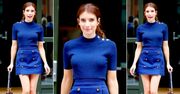 LOOK OF THE DAY: Emma Roberts w niebieskim zestawie Tory Burch