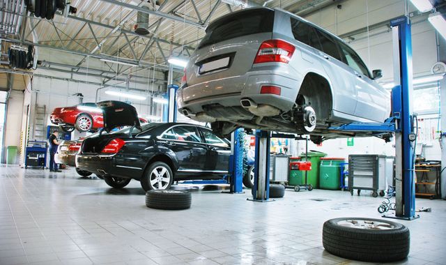 warsztat samochodowy 