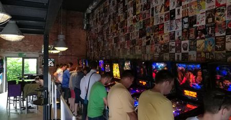 Flippery nie umarły. Udowodnili mi to właściciele klubu Pinball Station