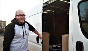 Święta kuriera. Pojechaliśmy z nim w drogę.  "Nie rzucaj aż tak bardzo"