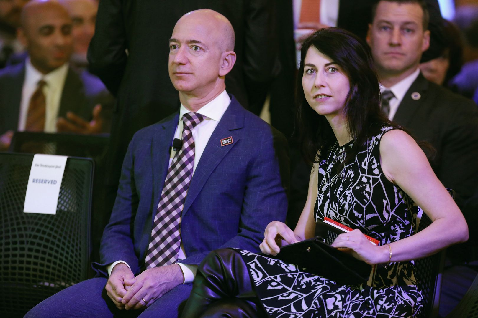 Jeff i MacKenzie Bezos