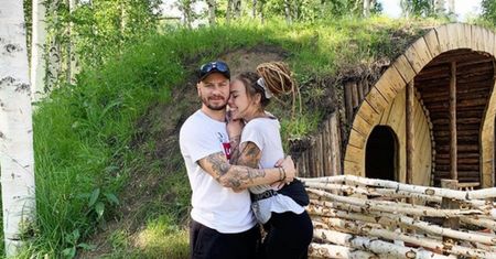 Sveta Ananas i Andrei Bonora zajęli się nagrywaniem zamiast dzieckiem. Krok od tragedii