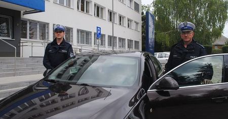 Dusiła się po ukąszeniu szerszenia. A mąż popełnił wykroczenie...