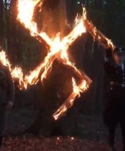 Afera wokół "urodzin Hitlera". Operator TVN hailuje na tle swastyk