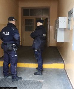 Wrocław. Mężczyzna zaatakował policjanta siekierą. Został postrzelony