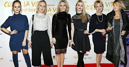 Gwiazdy na premierze spektaklu "Così è la vita": Olga Kalicka, Paulina Holtz, Joanna Kuberska, Ewa Kasprzyk