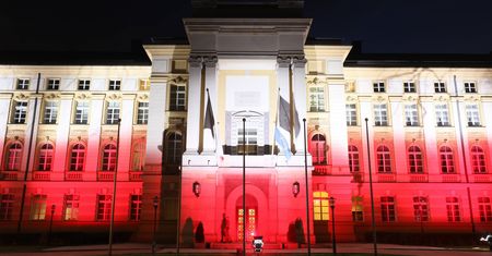 Nagrody ministrów owiane tajemnicą. Posłanka: "Pokażcie przelewy"