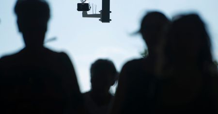 Kamery rozpoznają i nagrywają twarze klientów. Ma to miejsce również w Polsce