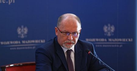 Wojewoda mazowiecki zastąpi Annę Zalewską w MEN? To on wydał zgodę na postawienie pomnika Ofiar Tragedii Smoleńskiej