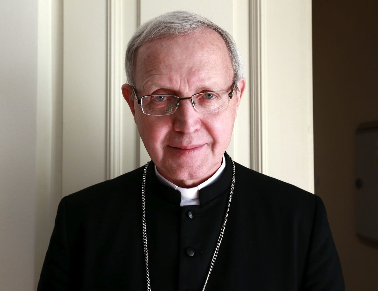 Bp Piotr Libera przeprosił za pedofilię wśród księży. "Skala krzywd jest ogromna"