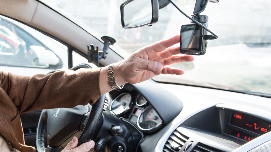Część osób wysyłających zdjęcia i nagrania policji nie rozumie, że skrzynki "Stop agresji drogowej" nie służą do wyrównywania sąsiedzkich porachunków