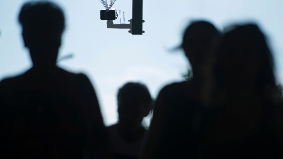 Kamery korzystają z funkcji rozpoznawania twarzy