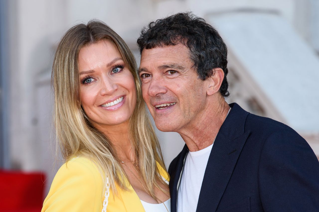 Antonio Banderas tańczy z partnerką na imprezie "Vanity Fair". Jest się czym chwalić!