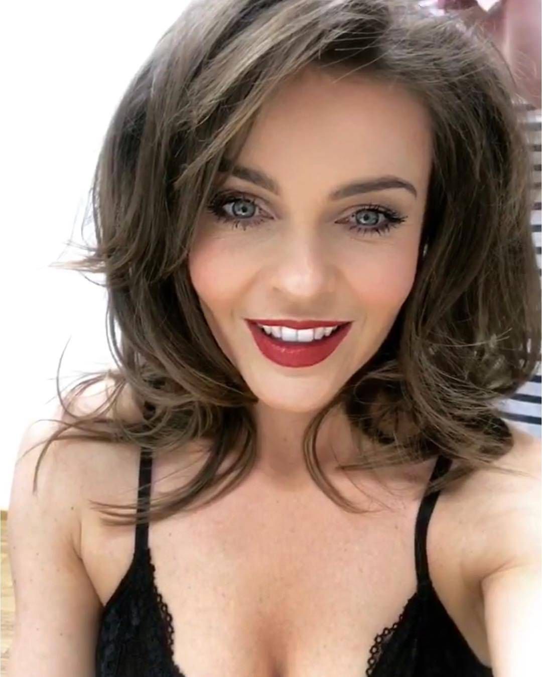Edyta Herbuś w samym staniku