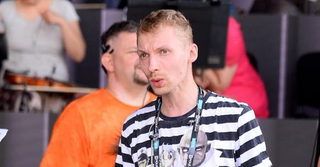 Igor Herbut, wokalista zespołu LemOn, pokazał rodzinną fotografię. "Cudowny obrazek"