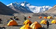 Obóz u stóp Mount Everestu zamknięty dla turystów. Wszystko przez śmieci