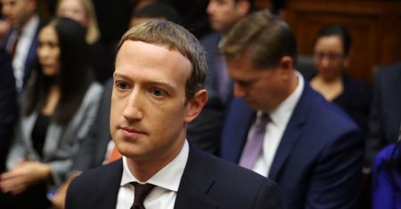 Hakerzy przejęli konta Facebooka. Wyśmiali zabezpieczenia