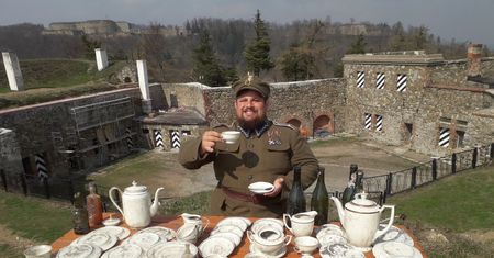 Skarby ze Spitzbergu. Kawa najlepiej smakuje z Rosenthala