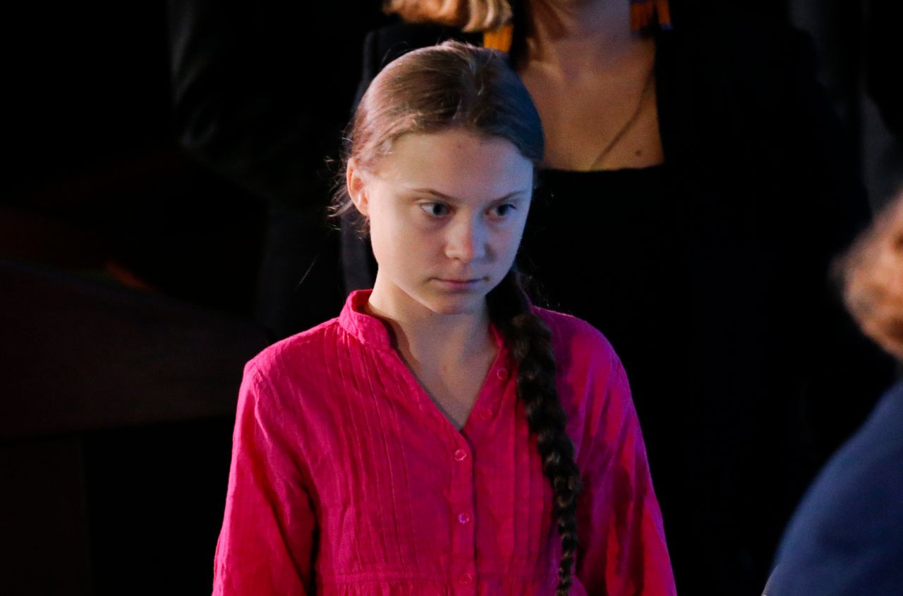 Greta Thunberg patrzy wściekła na Donalda Trumpa. Ekspertka od mowy ciała zabrała głos