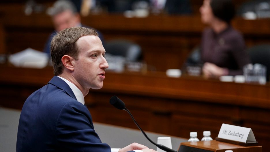 Komisarz UE chce usłyszeć od Marka Zuckerberga, co stało się z danymi 2,7 mln Europejczyków