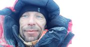 Jako pierwszy Polak zdobył najwyższy szczyt na Spitsbergenie. Zadedykował swoją wyprawę ciężko chorej Kasi