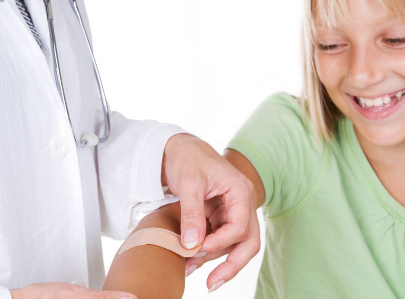 Pielęgniarka szkolna musi zostać poinformowana o alergii dziecka.