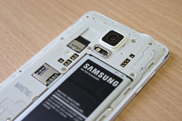 Samsung niemal podwoił wydajność baterii do smartfonów