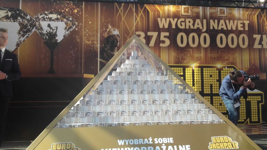 Marzyć o gigantycznej wygranej można już za 12,5 zł