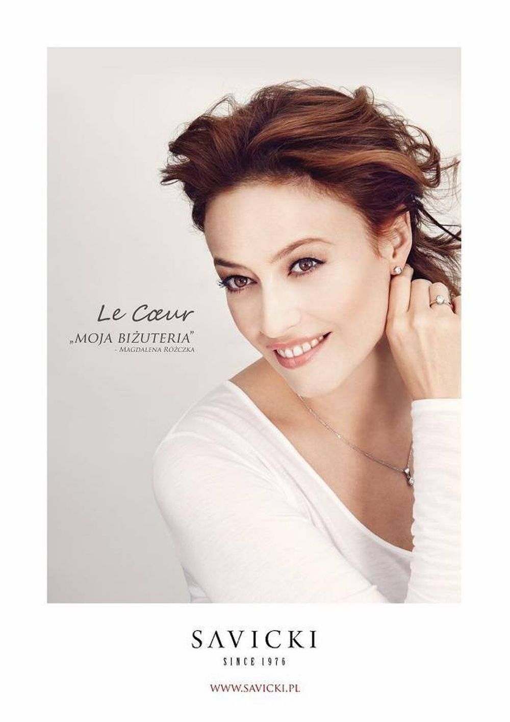 Magdalena Różczka w reklamie biżuterii