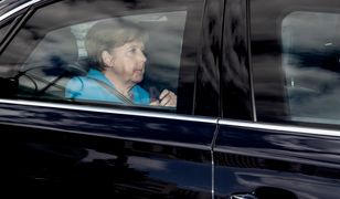 Angela Merkel w tarapatach. Wiatr w oczy i nóż w plecach