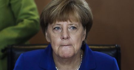 To już koniec Angeli Merkel na Facebooku