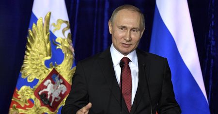 Władimir Putin będzie się bawił na austriackim ślubie. Czy chce rozdrażnić Merkel?