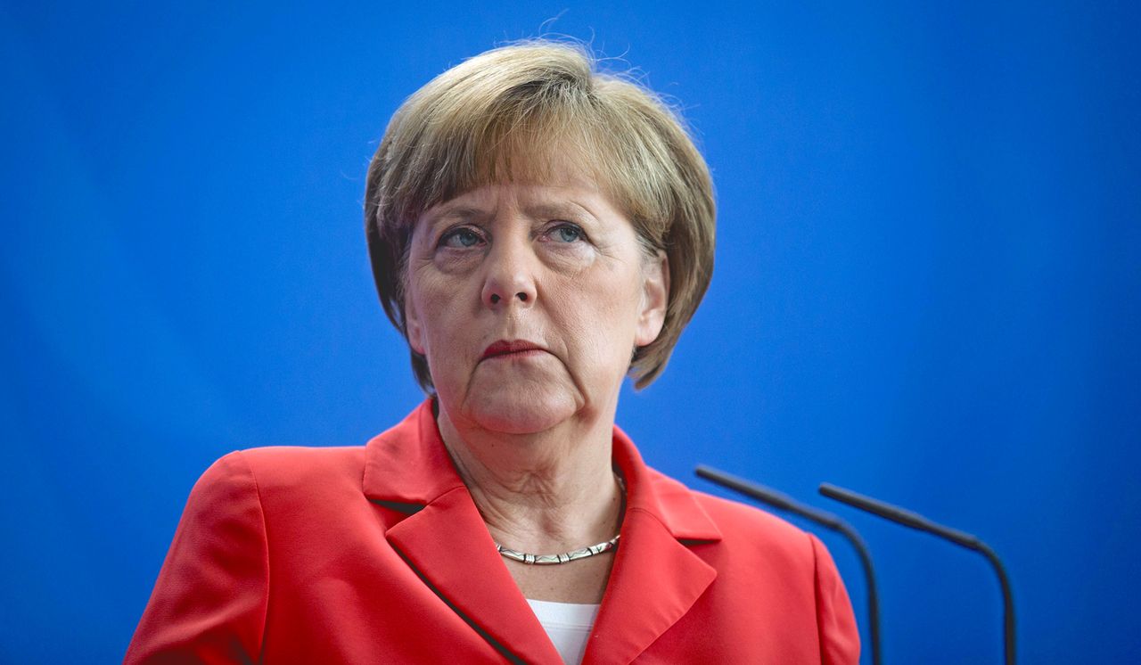 Europoseł PiS w dyskusji DW: "Merkel rozpętała inwazję“ 	