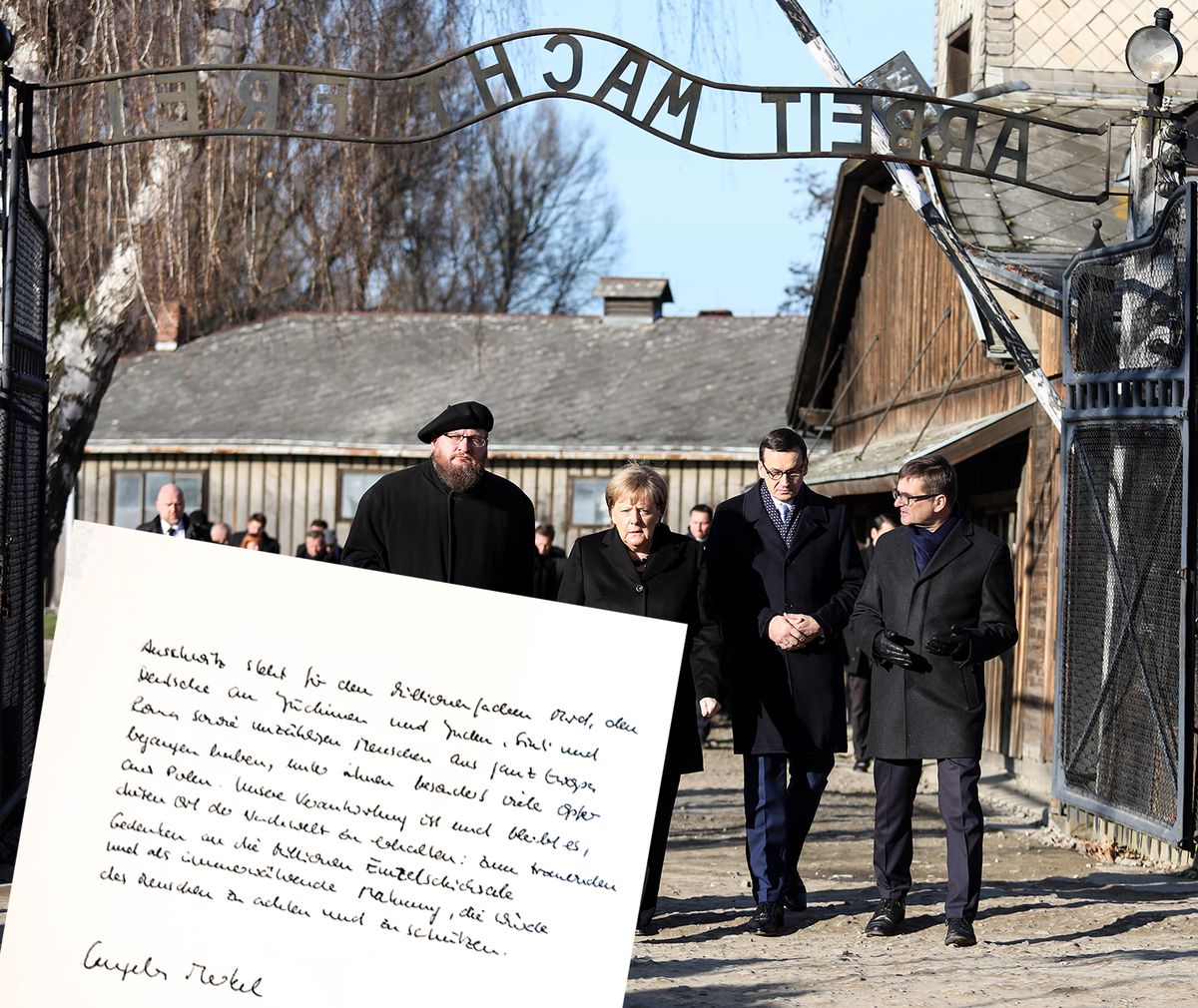 Angela Merkel i jej wpis po wizycie w Auschwitz. "Jest symbolem milionowego mordu"