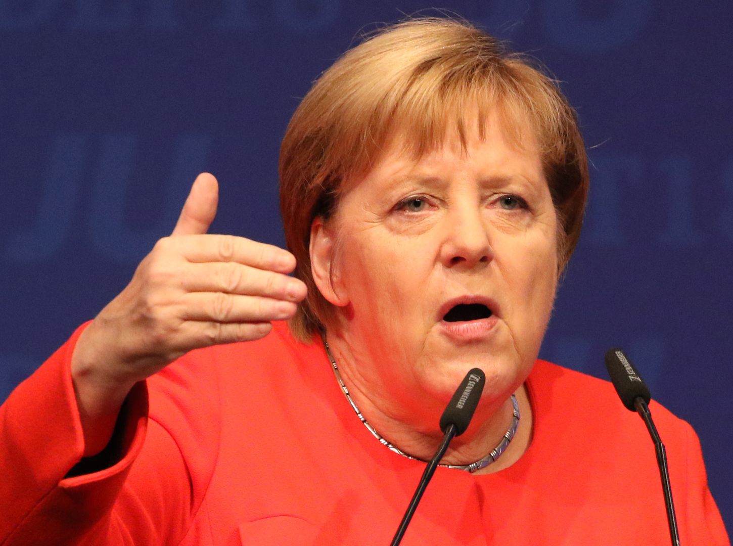 Angela Merkel złożyła samokrytykę