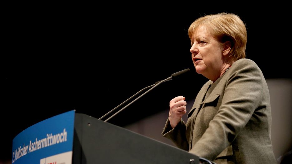 Niemiecki politolog uważa, że mimo napięć w polsko-niemieckich relacjach, czasy sprzyjają budowie pomnika