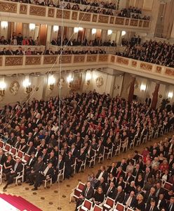 Andrzej Duda w Berlinie: skandowano „konstytucja” podczas koncertu z okazji 100-lecia niepodległości Polski