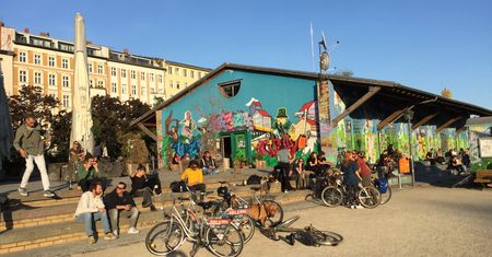 Görlitzer Park w Berlinie. Nie przejdziesz tu pięciu metrów bez spotkania dilera narkotyków