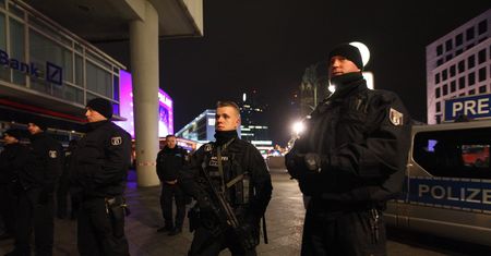 Berlin: zatrzymano 40-latka powiązanego z islamistami. Przejęto broń i amunicję