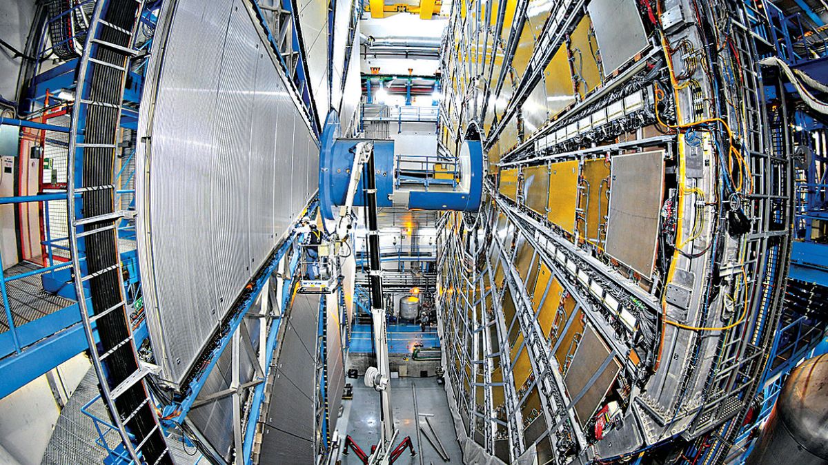 CERN: Tajemnica gigantycznego akceleratora cząstek