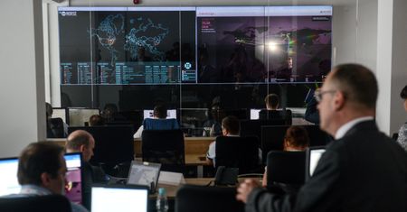 Hakerzy, awarie i dziurawa infrastruktura. Witamy w świecie rządowej informatyki