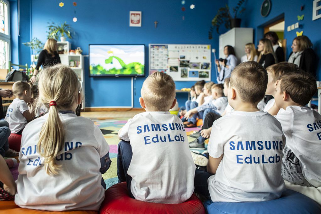 Samsung otwiera w Warszawie pracownię EduLab. Pomoże dzieciom w nauce
