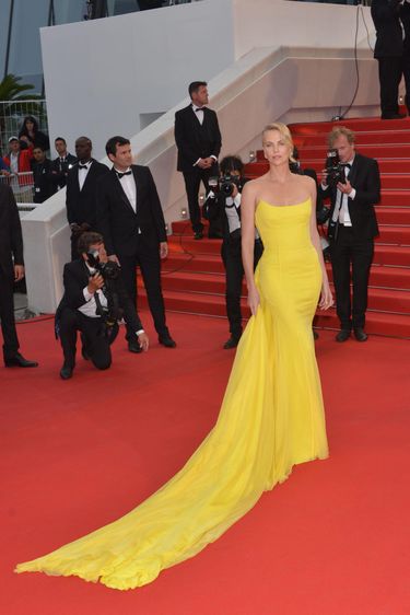 Charlize Theron w kreacji Dior Couture – Cannes 2015